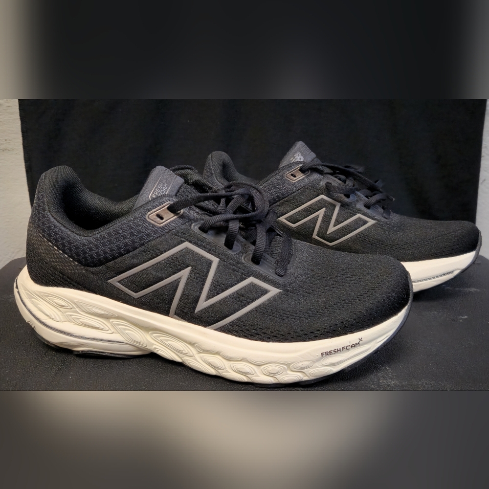 Women's New Balance Fresh Foam X 860v14 Shoes 8.5B Black White Road Race Running